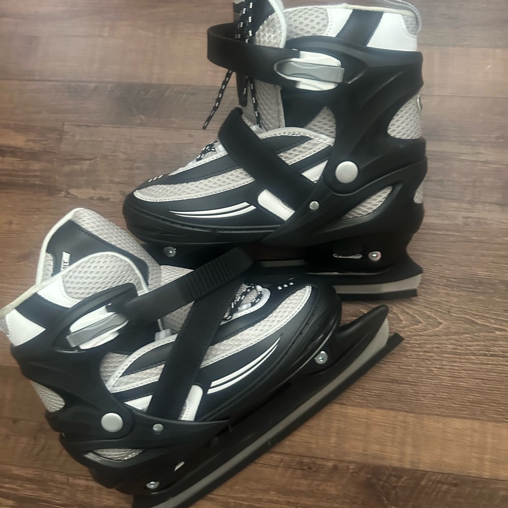 Lake placid adjustable Ice Skates